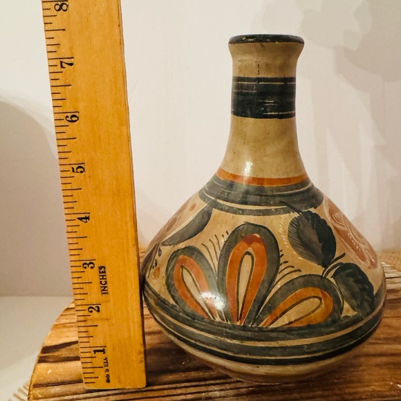 Vintage Tonala Mexican Pottery Vase - Picture 8 of 12